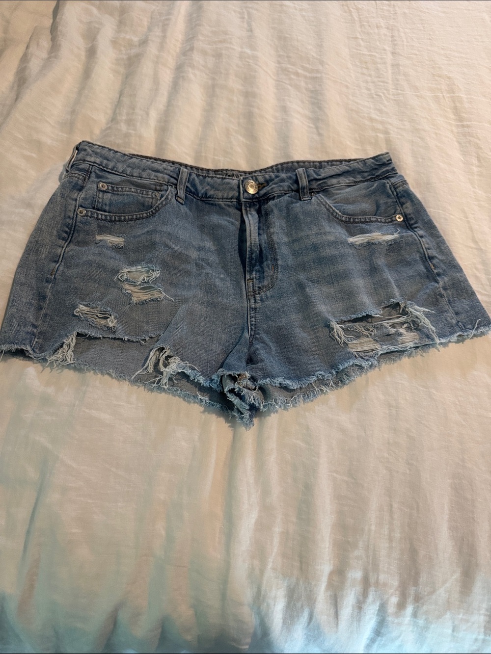 American Eagle Outfitters Jean Distressed Denim Shorts Sz 14 (or xl)